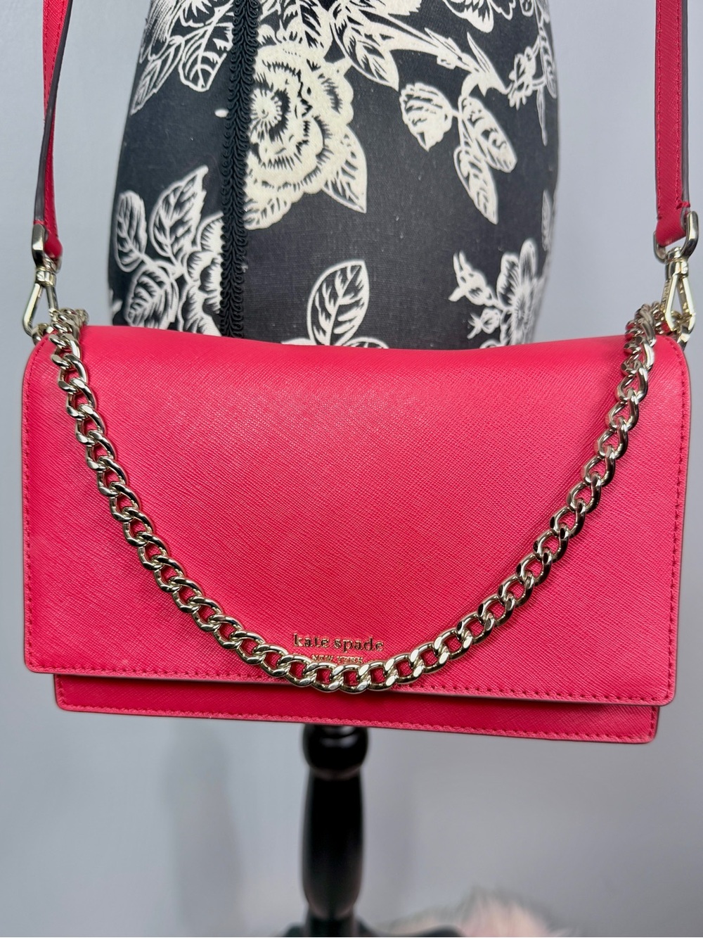 Kate Spade New York red Madison flap convertible crossbody purse size small